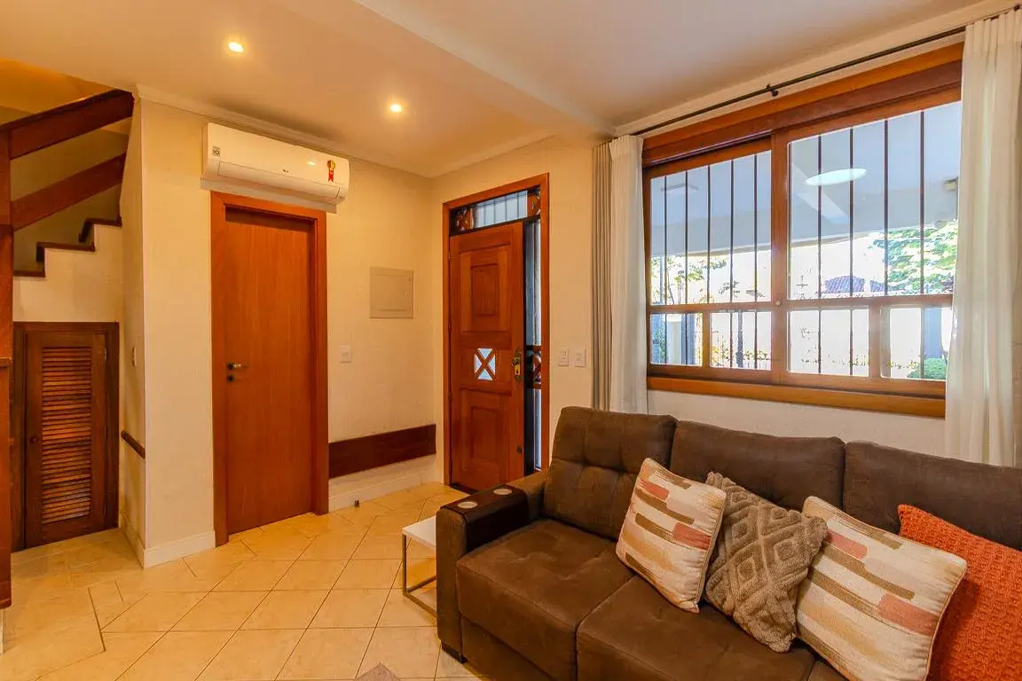 Casa à venda com 174m², 4 quartos e 2 vagas [TESTE]